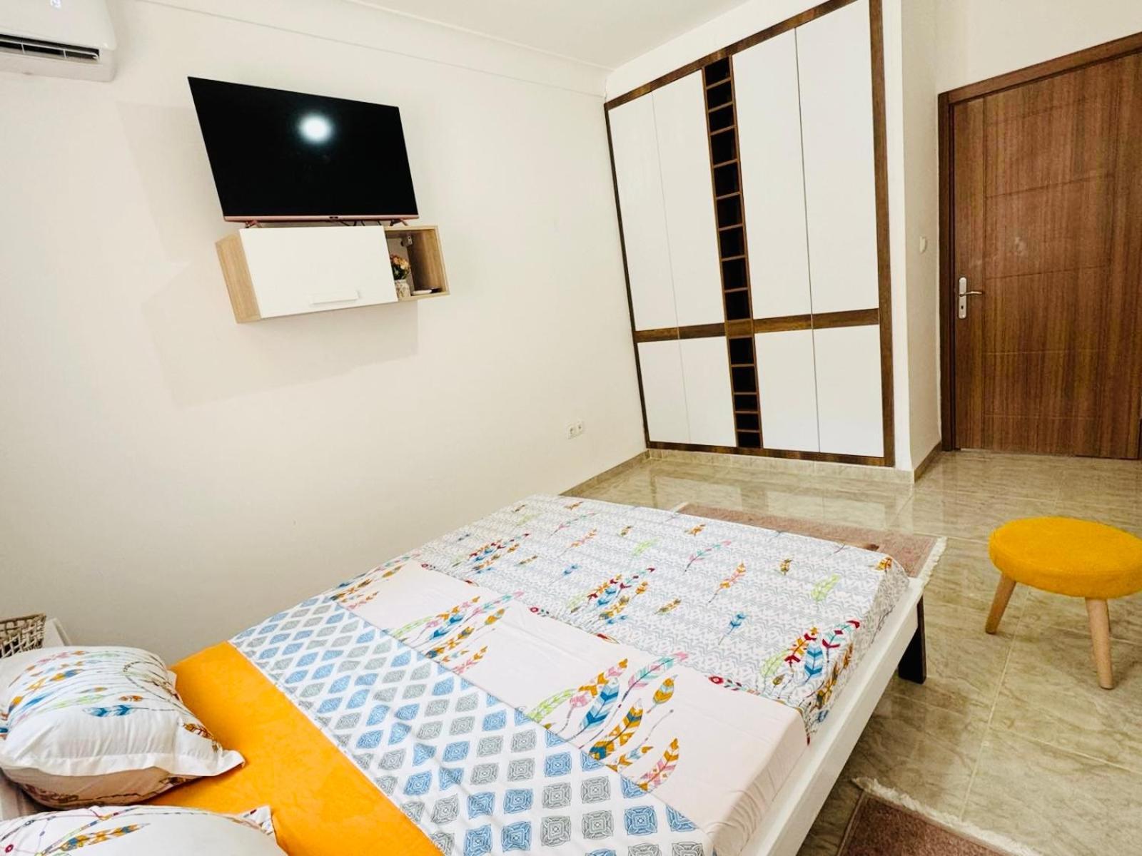 Appartement F5 Spacieux Equipe Haut Standing Mahelma Alger ภายนอก รูปภาพ